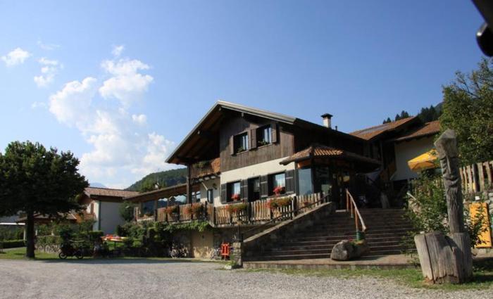 Al Fogolar Hotell Villa Santina Exteriör bild
