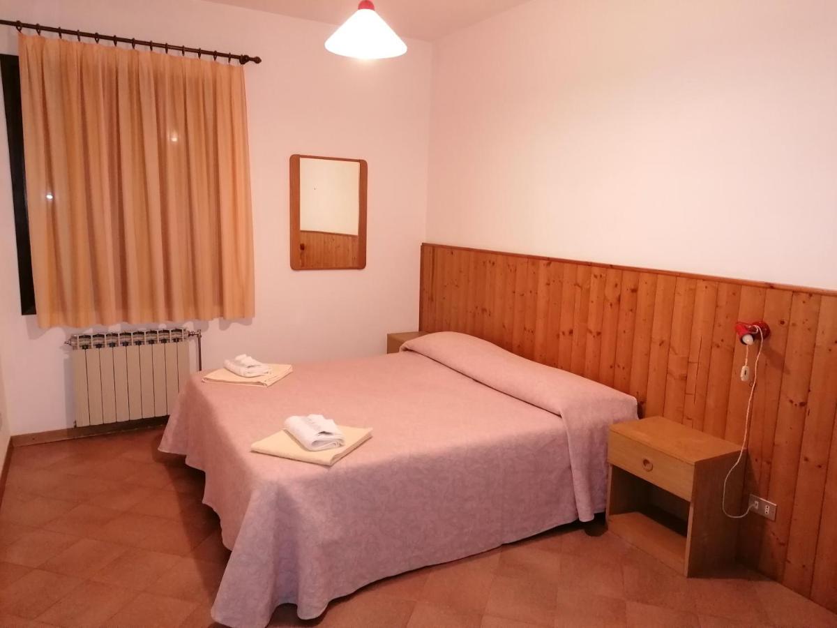 Al Fogolar Hotell Villa Santina Exteriör bild