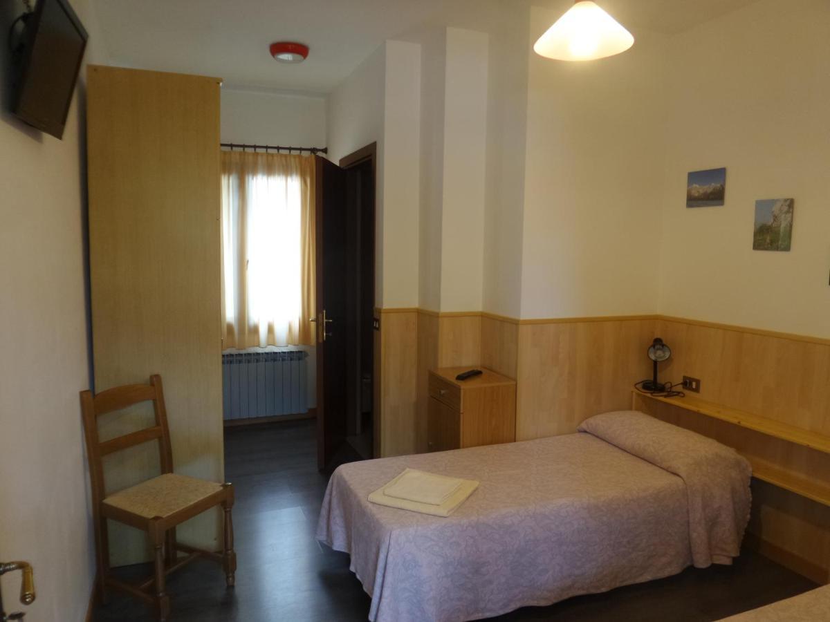 Al Fogolar Hotell Villa Santina Exteriör bild